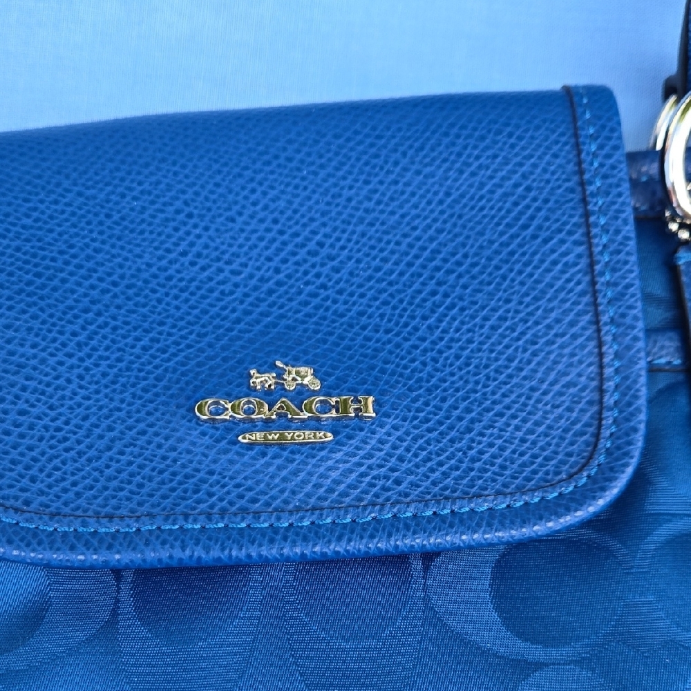 Coach Royal Blue Signature Jacquard Tote - Picture 2 of 7